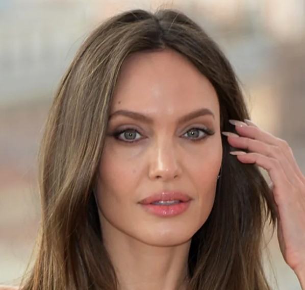 Angelina Jolie